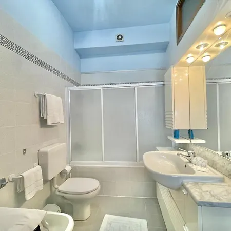 Casa Del Limone 메나지오